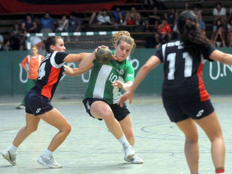 imagen Clínica de balonmano en el Club UNCuyo