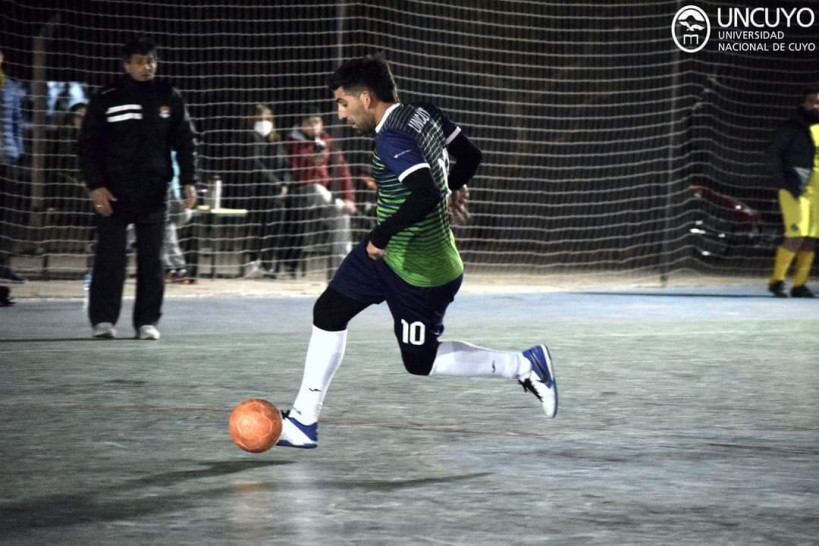 imagen FACUNDO FORNIES "Una vida dedicada al Futsal"