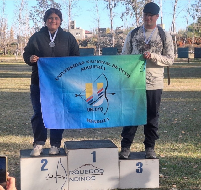 imagen El Club UNCUYO participó en el Torneo Homologatorio de Arquería