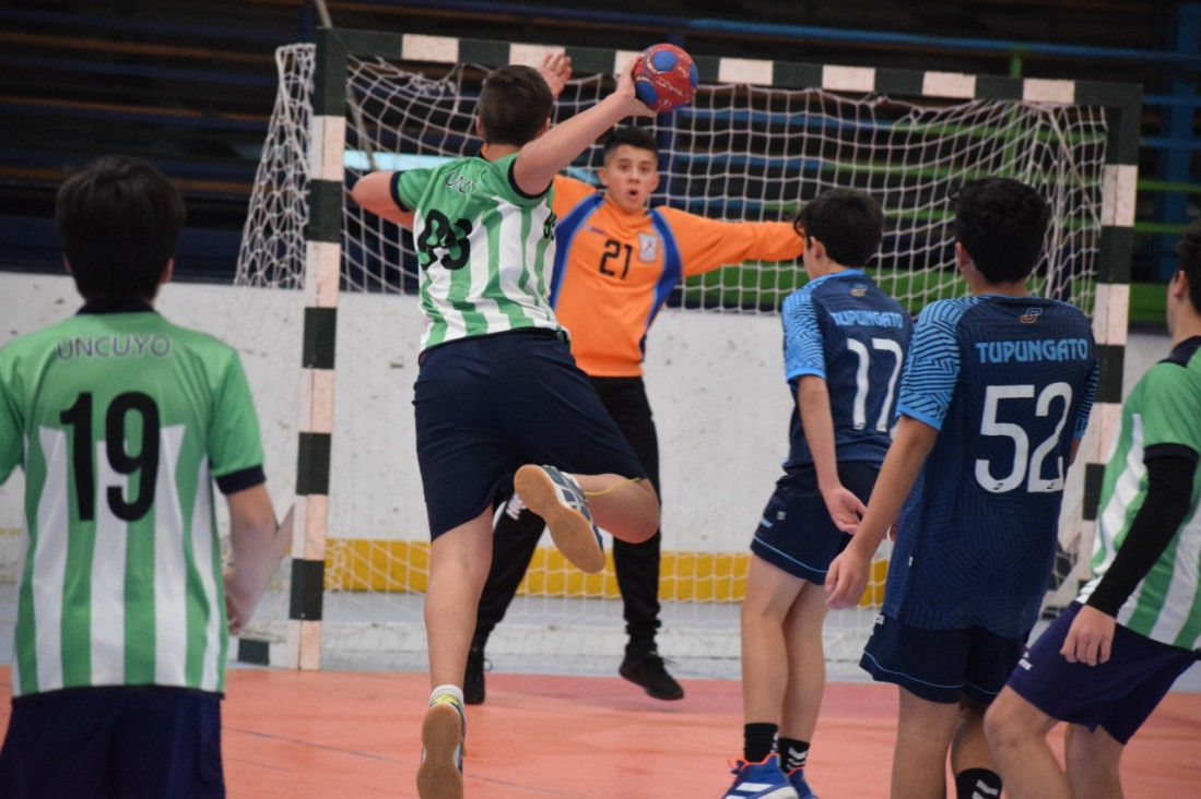 imagen Club UNCuyo participará en un Torneo de Handaball