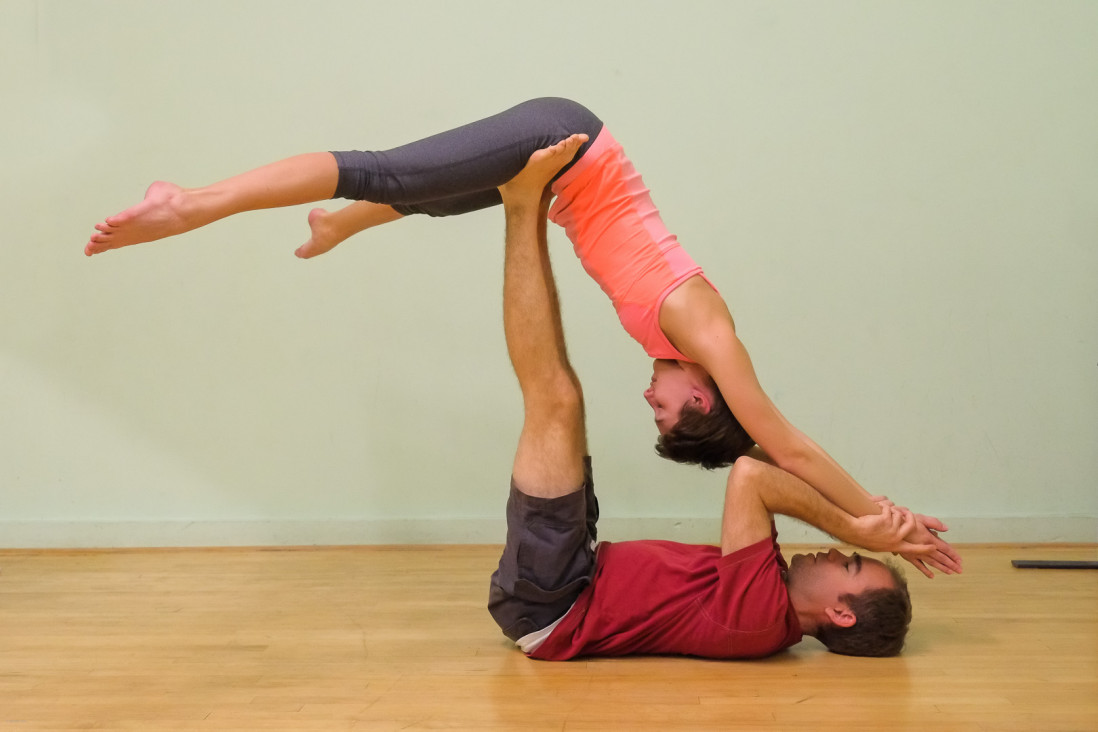 imagen Capacitación de Acroyoga 